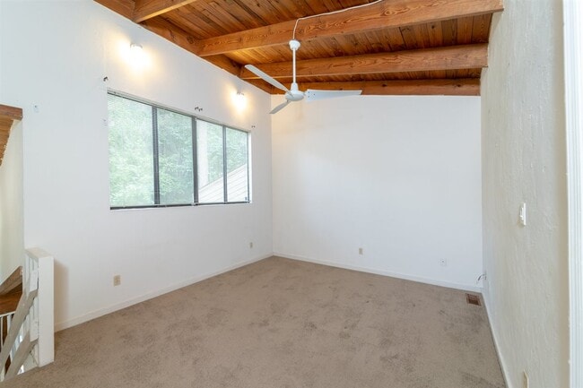 1347 Rumba Ln in Tallahassee, FL - Building Photo - Building Photo