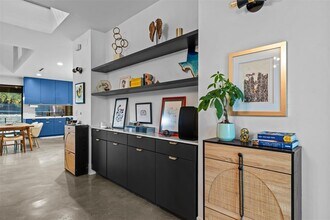 5704 Driftwood Dr in Austin, TX - Building Photo - Building Photo