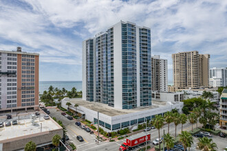 Mirasol Ocean Towers in Miami Beach, FL - Building Photo - Building Photo