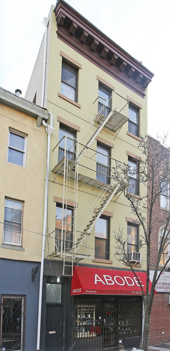 179 Grand St in Brooklyn, NY - Building Photo