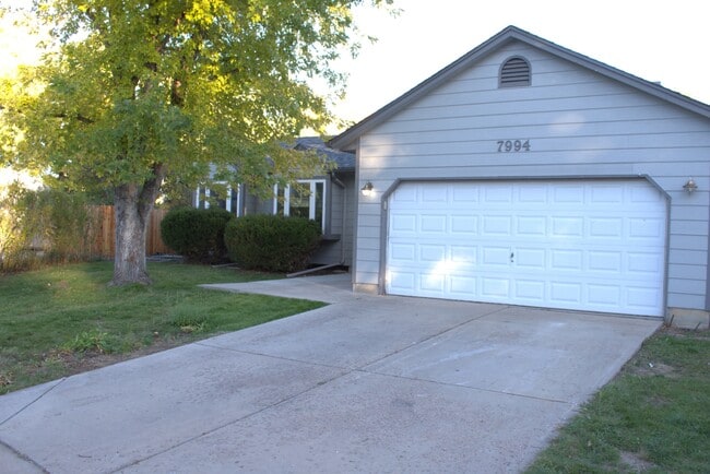 7994 S Field St in Littleton, CO - Building Photo - Building Photo