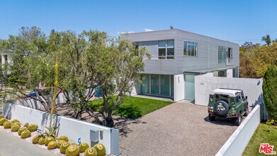 116 S Arden Blvd in Los Angeles, CA - Building Photo - Building Photo