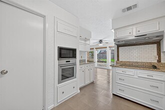 21422 Park Willow Dr in Katy, TX - Building Photo - Building Photo