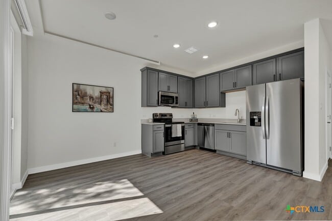 property at 104 Creekside Trail