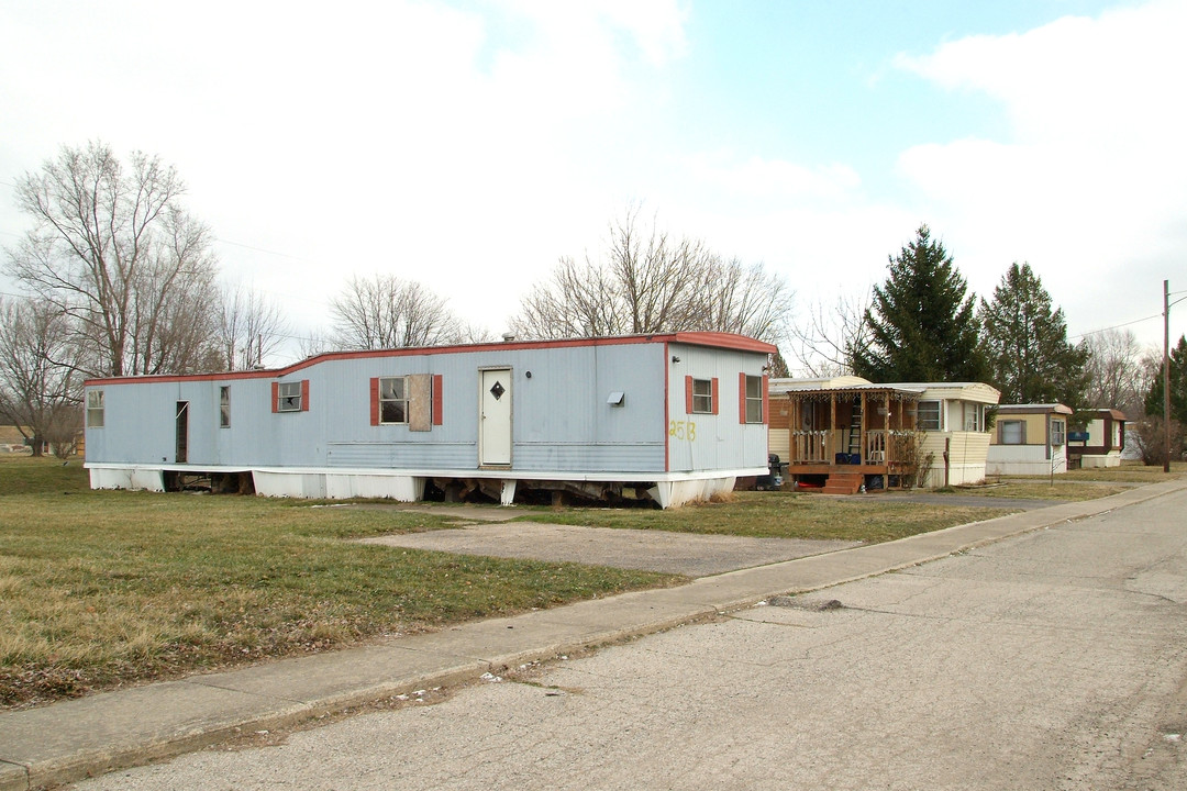 2410 Carmody Blvd in Middletown, OH - Building Photo