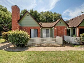 1601 Faro Dr in Austin, TX - Building Photo - Building Photo