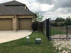 2617 Bowen St in Leander, TX - Building Photo - Building Photo