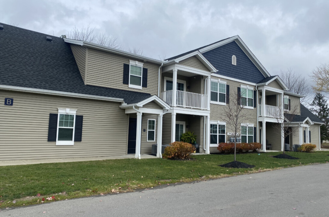 The Oaks at South Park in Hamburg, NY - Building Photo