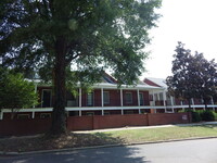 510 E Gillespie St in Starkville, MS - Building Photo - Building Photo