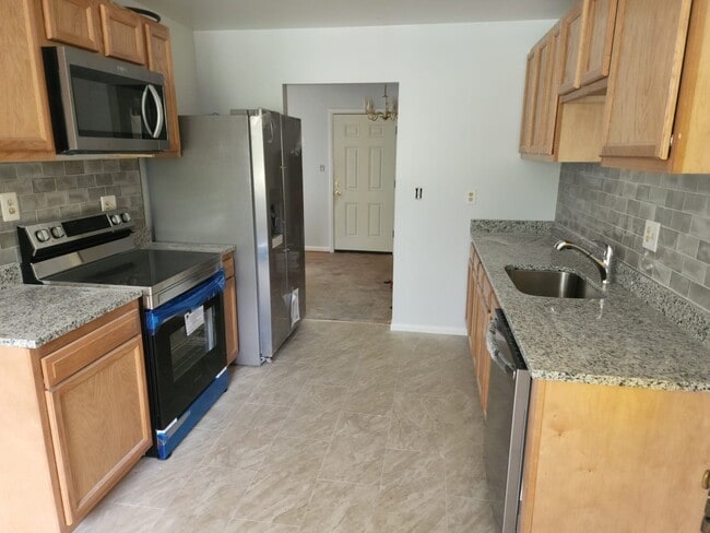 6510 Cipriano Rd, Unit MainLevel-A in Lanham, MD - Building Photo - Building Photo