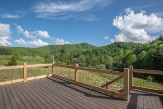 369 River Walk Trl in Laurel Springs, NC - Foto de edificio - Building Photo