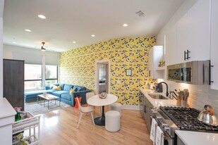1700 19th Ave S in Nashville, TN - Building Photo