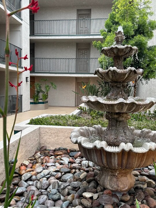 3078 Broadway in San Diego, CA - Building Photo