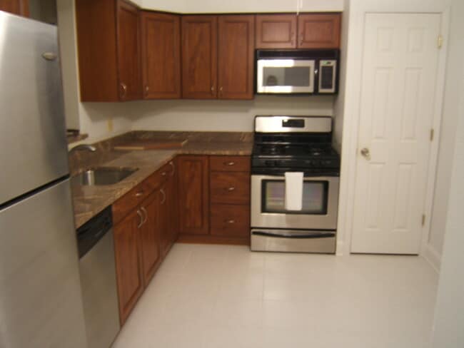 property at 2336 N Commonwealth Ave
