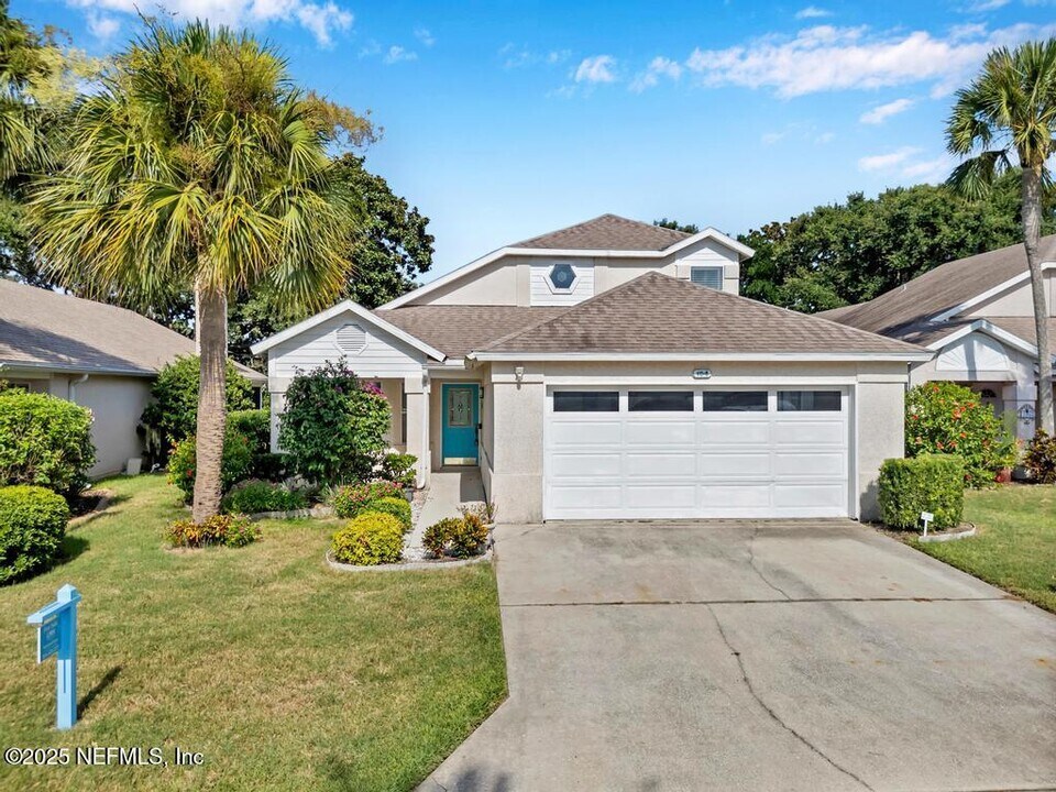 104 Clam Bake Ct in St. Augustine, FL - Building Photo