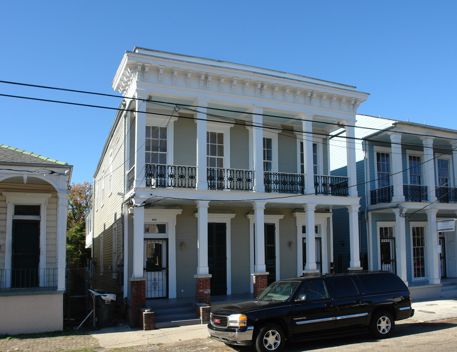 912 Jackson Ave in New Orleans, LA - Foto de edificio