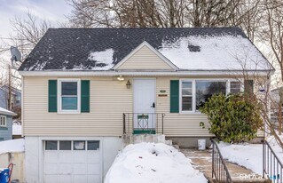 153 Gridley St in Bristol, CT - Building Photo