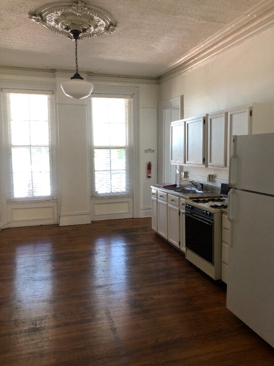 346 S Rose St in Kalamazoo, MI - Building Photo