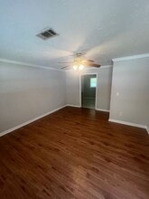 4690 Cook Dr in Buford, GA - Foto de edificio - Building Photo
