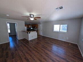 105 W Hurd St in Edmond, OK - Building Photo - Building Photo