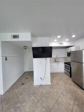 1008 Jefferson Ave in Miami Beach, FL - Building Photo - Building Photo