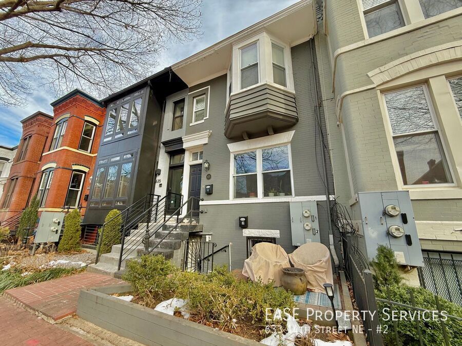 633 14th St NE in Washington, DC - Building Photo