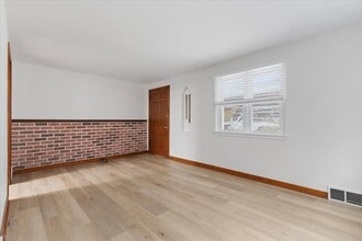 3209 Glendale Ave in Pittsburgh, PA - Foto de edificio - Building Photo