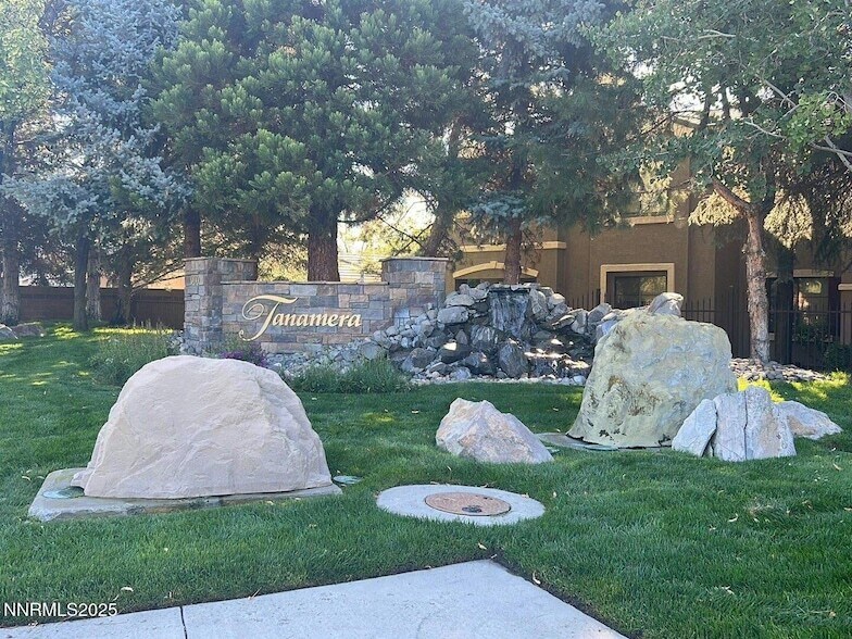 900 S Meadows Pkwy, Unit 711 in Reno, NV - Building Photo
