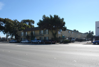 Main Street Apartments in Chula Vista, CA - Foto de edificio - Building Photo