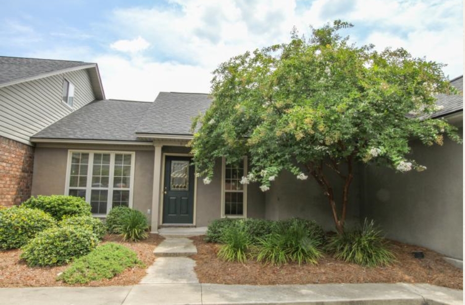 The Arbours in Hinesville, GA - Foto de edificio