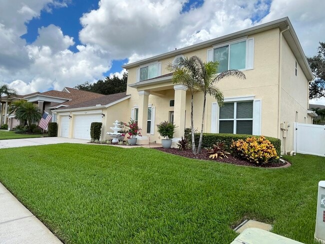 5124 Whispering Leaf Trail in Valrico, FL - Building Photo - Building Photo