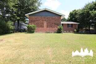 2910 Dove St in Memphis, TN - Building Photo