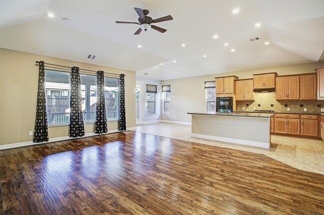 property at 11022 Avery Oaks Ln