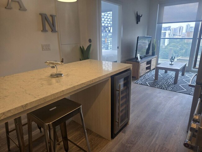 30 Mutual St in Toronto, ON - Building Photo - Building Photo