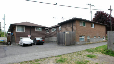 1311 NW 70th St in Seattle, WA - Building Photo - Building Photo