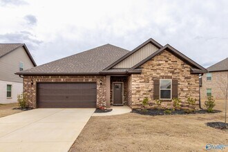 111 Ranna Dr in Huntsville, AL - Building Photo - Building Photo