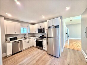 73 Vernon St in Providence, RI - Building Photo - Building Photo