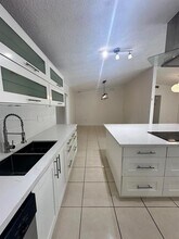 11444 SW 75th Terrace in Miami, FL - Building Photo - Building Photo