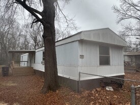 1418 Stamps St in Jacksonville, AR - Building Photo