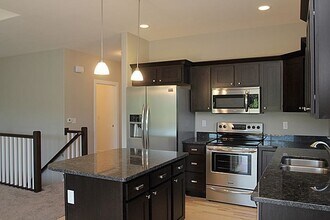 2091 Mackinaw Dr in Iowa City, IA - Building Photo - Building Photo