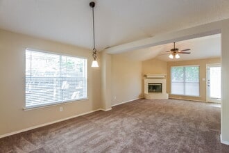 8112 Broken Arrow Rd in Fort Worth, TX - Building Photo - Building Photo