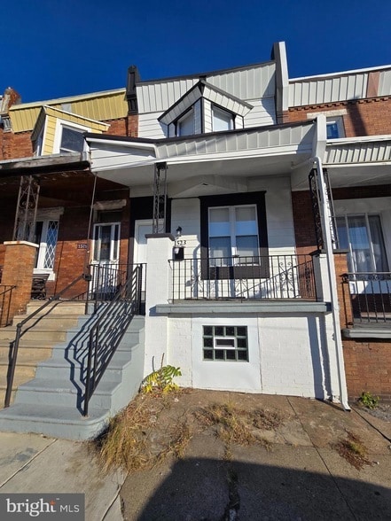 property at 1523 N 30th St