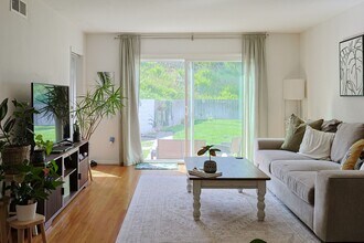 2960 Kobe Dr in San Diego, CA - Building Photo - Building Photo