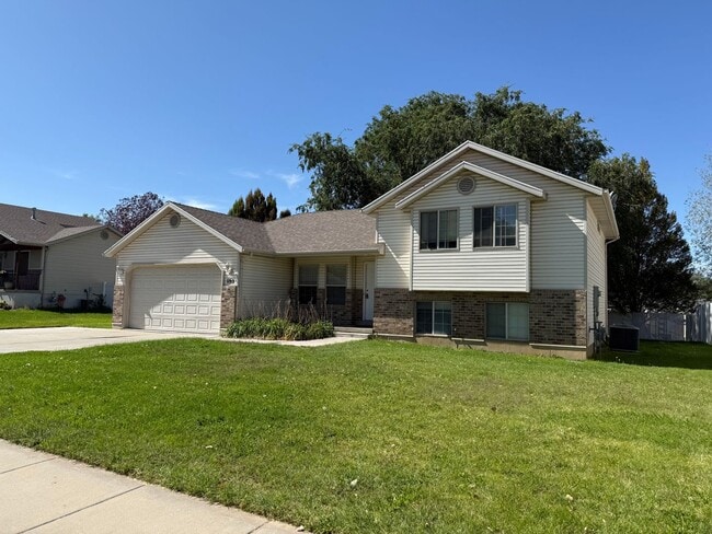 property at 1193 780 W