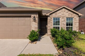 1807 Cypress Canyon Trail in Conroe, TX - Building Photo - Building Photo