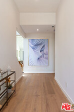 18421 Coastline Dr in Malibu, CA - Building Photo - Building Photo