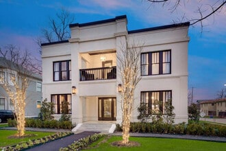 4902 Worth St in Dallas, TX - Foto de edificio - Building Photo