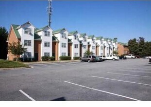 2165 S Milledge Ave in Athens, GA - Building Photo - Building Photo