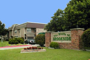 The Bluffs of Brookside Apartments