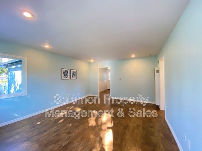 3800 Jefferson St in Carlsbad, CA - Building Photo - Building Photo